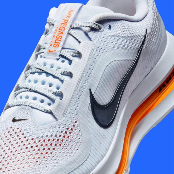 Nike跑鞋把能给的都给足了qy球友会体育配置诱人！这双(图4)