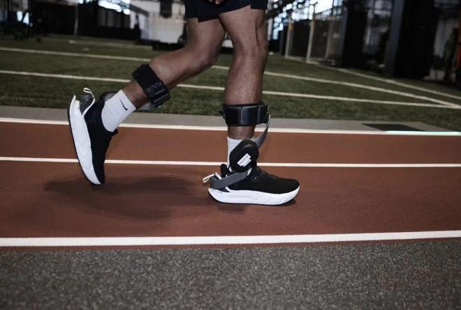 动鞋」你穿过没?开电车常见「电(图12) 动鞋」你穿过没?开电车常见「电(图12)